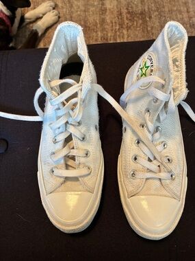 Converse White High-Top Canvas Sneakers with Green Star Detail